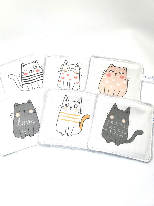 lingettes démaquillantes motif gros chats et leur panière assortie