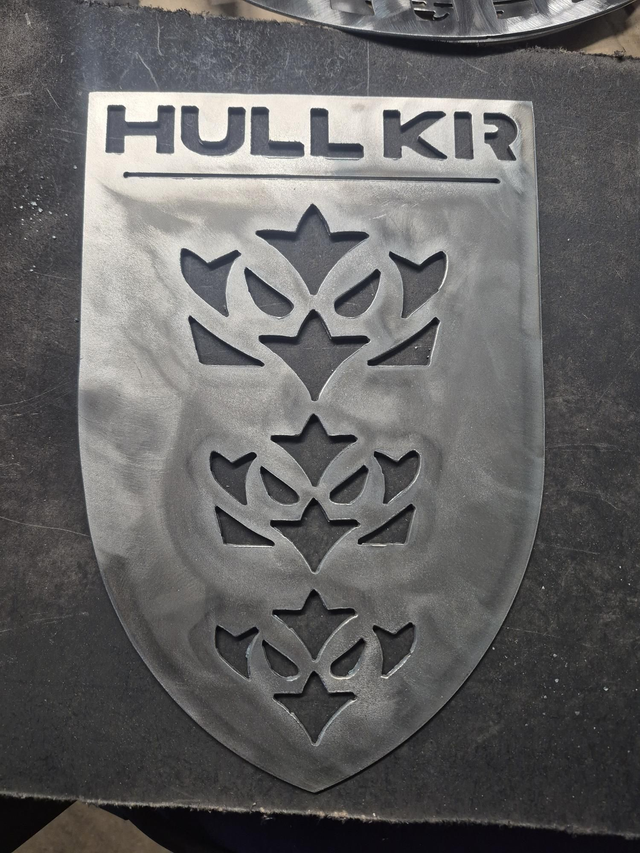 Hull KR rugby club sign 