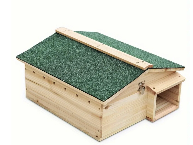 Hedge Hog House