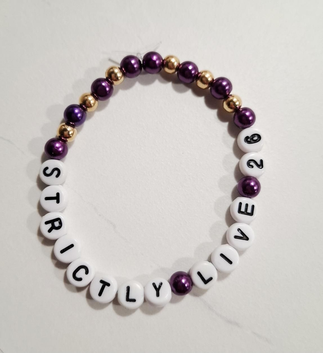 Strictly Live 26 beaded bracelet 