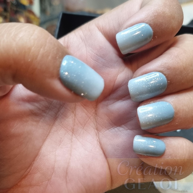 Babyboomer blue pailletée little Carré S créer sur commande délai de 7jours ouvrable