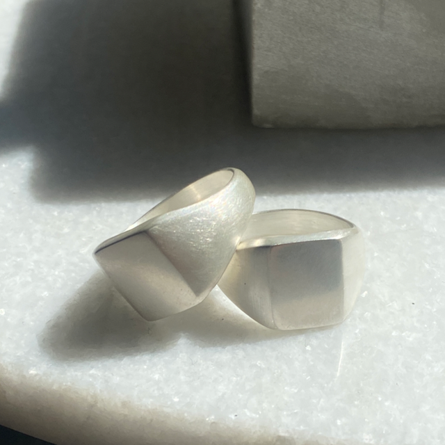 Rectangular_signet ring 