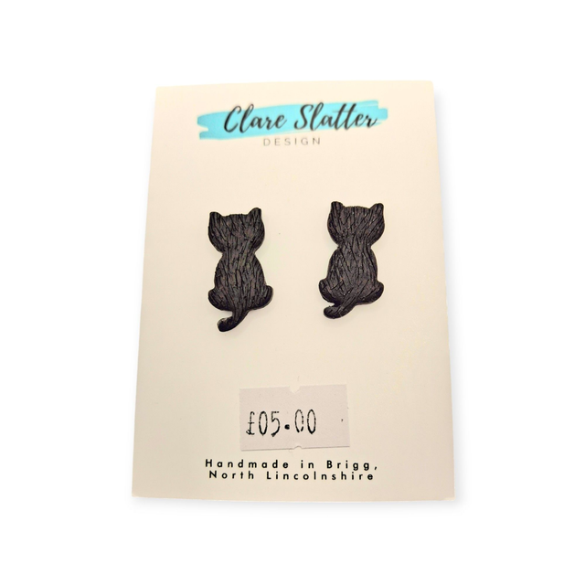 Textured black cat studs