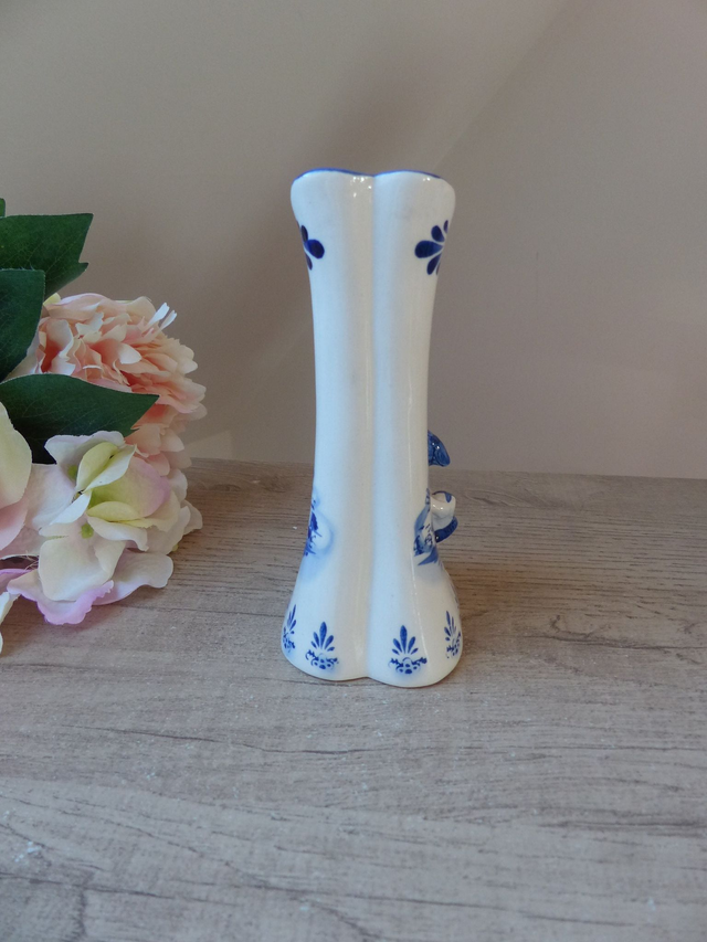 Petit Vase Vintage en Porcelaine Delft : Amoureux Hollandais en Forme de Cœur – Cadeau Romantique, Charmant Cœur Amoureux – Idéal Couples