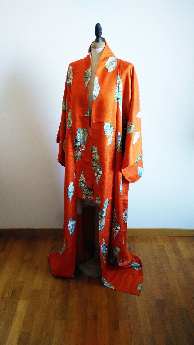 Orange Color Vase Pattern KOMON Vintage Japanese Silk Kimono, Water Bird , People, Garden design Vase Pattern, Silk Jacket Coat