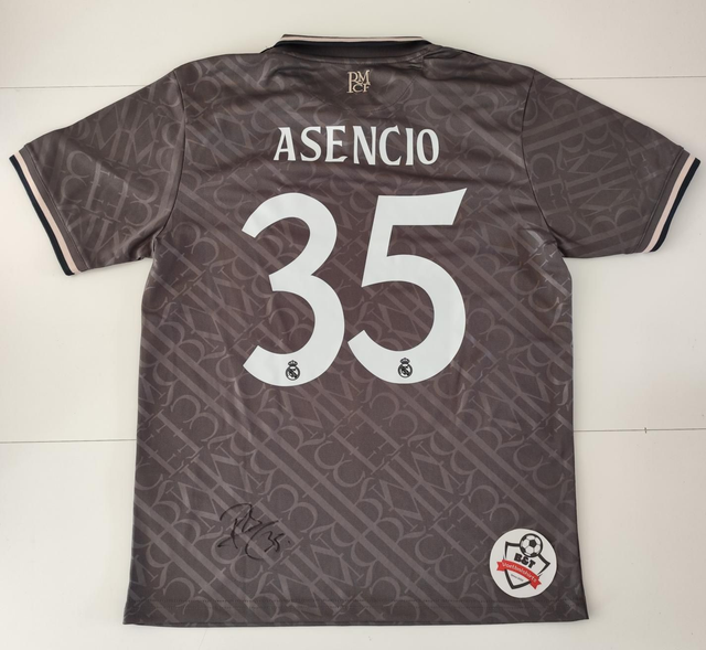 Gesigneerd Raul Asencio Real Madrid shirt 