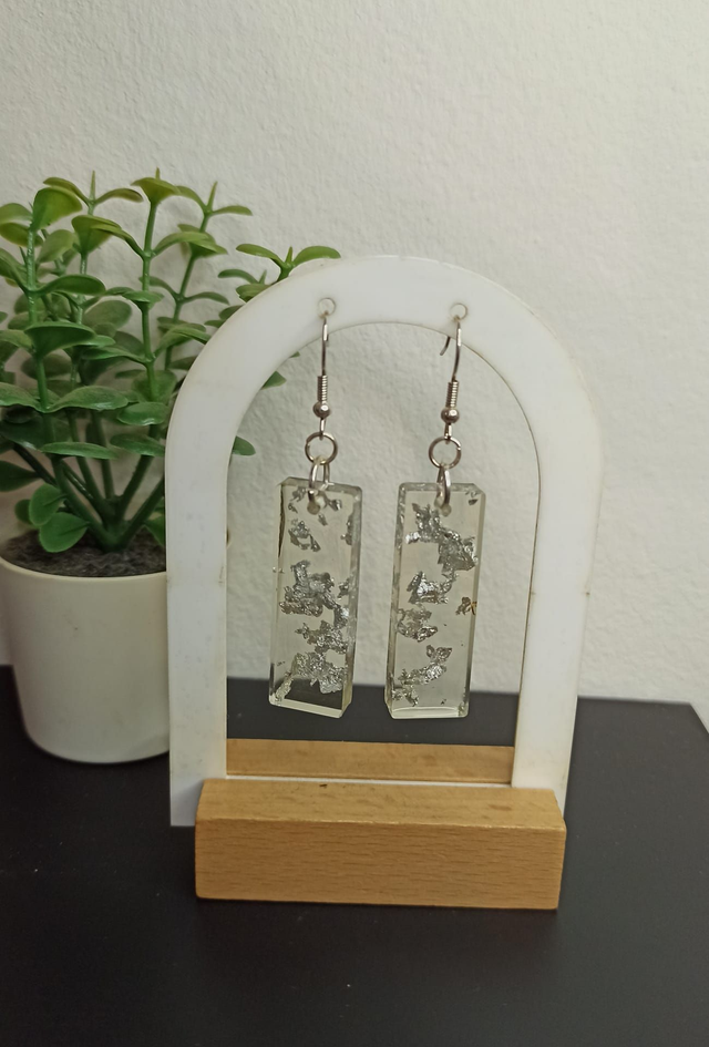 Boucle d&#039;oreille M (N02)