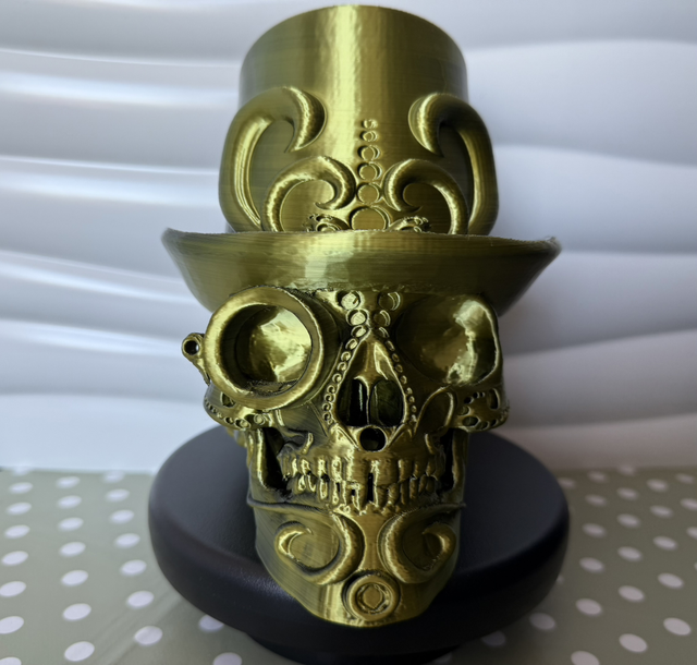 Steam punk style skull with top hat