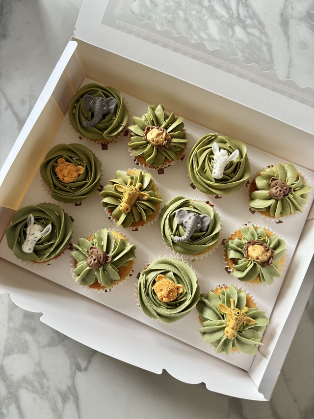 Safari Jungle Theme Animals Birthday Cupcakes
