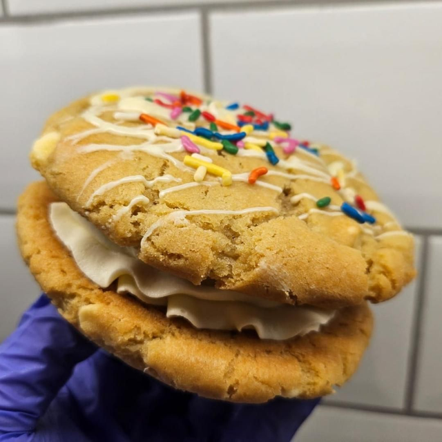 White Chocolate Sprinkle Cookie Sandwich 