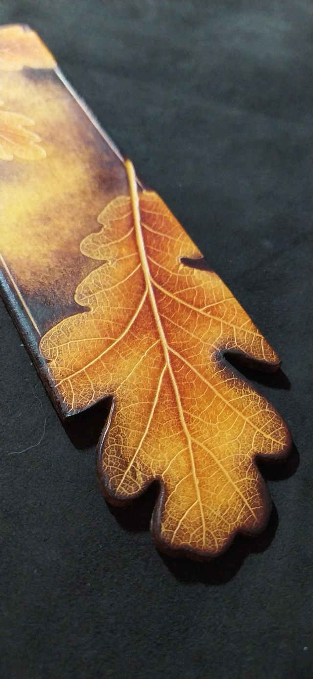 Marque page feuilles de chêne