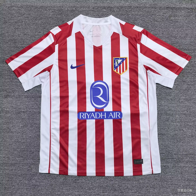 Primera equipación Atlético de Madrid, 25-26