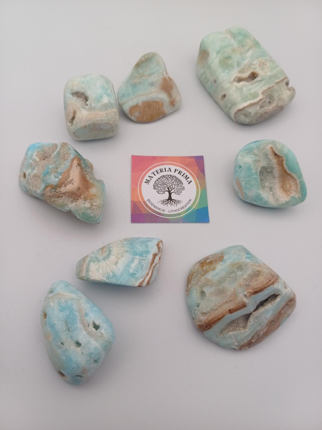 Aragonite bleue (pierre roulée)