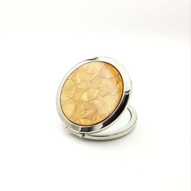 Miroir de sac en marqueterie de paille de seigle - Un accessoire unique et raffiné