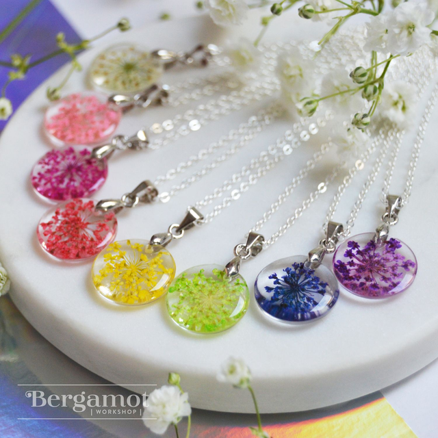 Flower In Resin Round Necklace