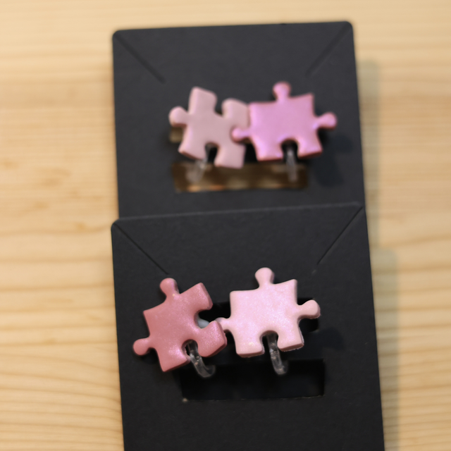 Palapeli korvaklipsit