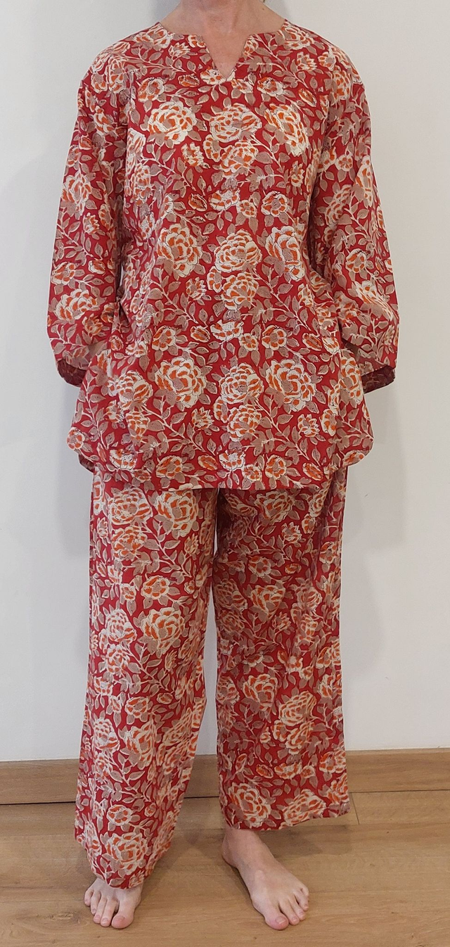 Pyjama femme en coton léger – imprimé floral orange et rouge -  fait main – ensemble été confortable – cadeau artisanal