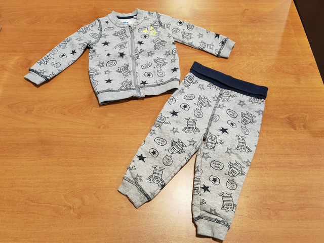 Ensemble robot 12 mois