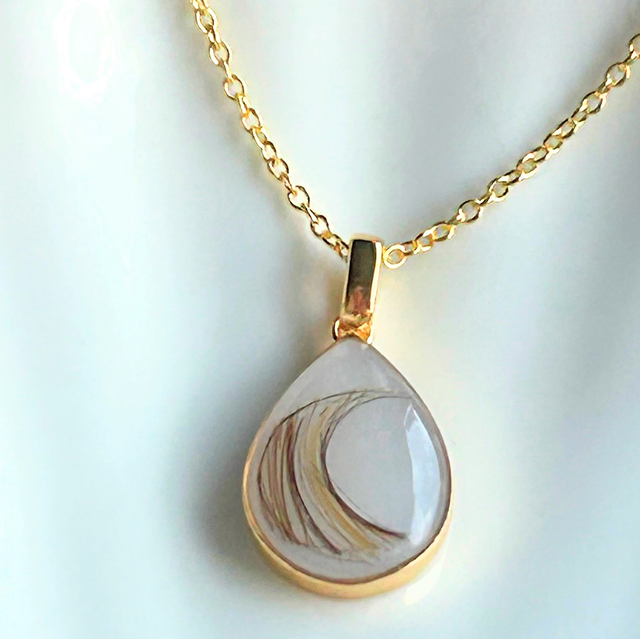 Dråpe divine • 14x10mm • gullbelagt • Tanja