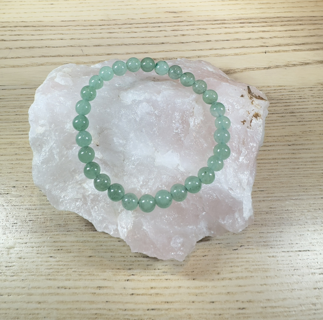 Aventurine verte avec des petites perles 