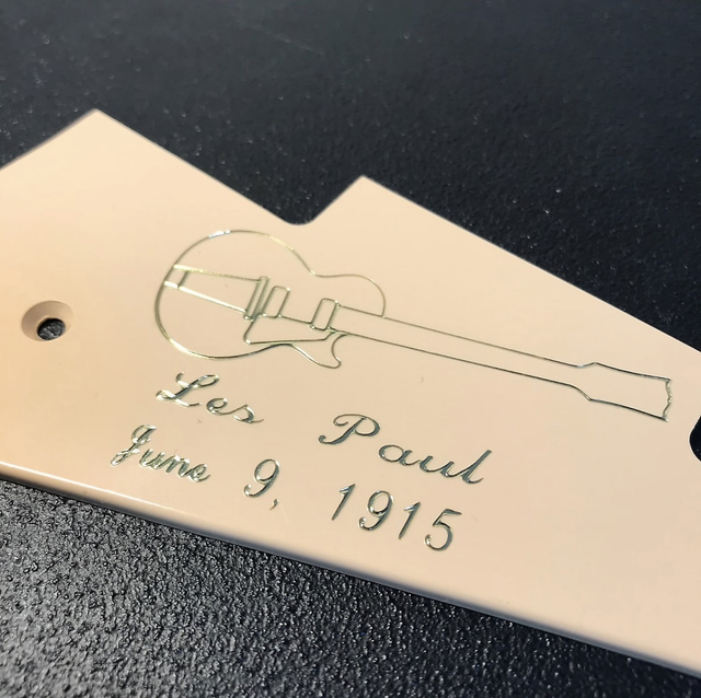 RARE 2010&#039;s Gibson MEMORABILIA Les Paul 1952 Prototype Tribute PICKGUARD (Engraved Goldfoil)