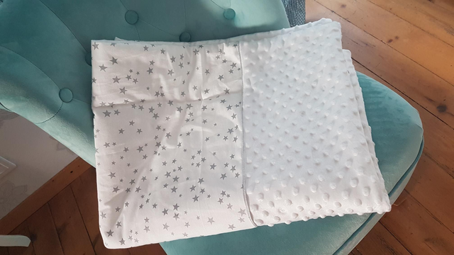 Couverture bébé mixte blanc étoiles argentées 75x100cm