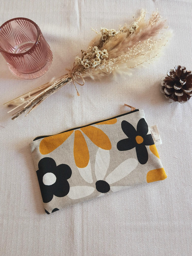 Trousse rétro fleur 