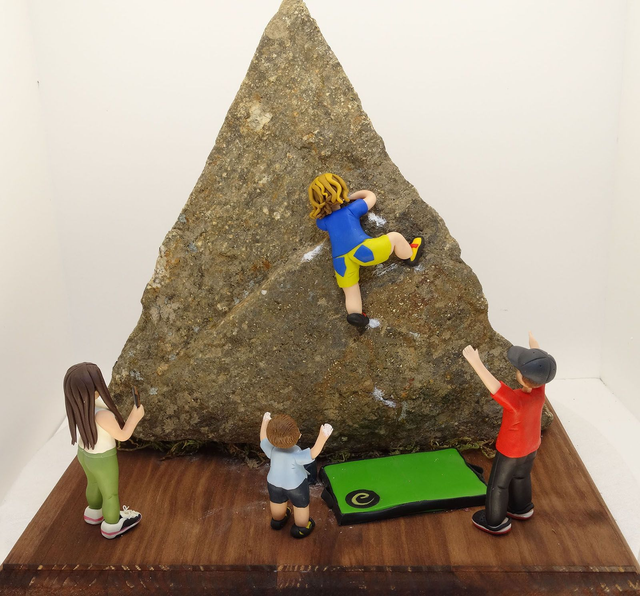 Customized bouldering figure