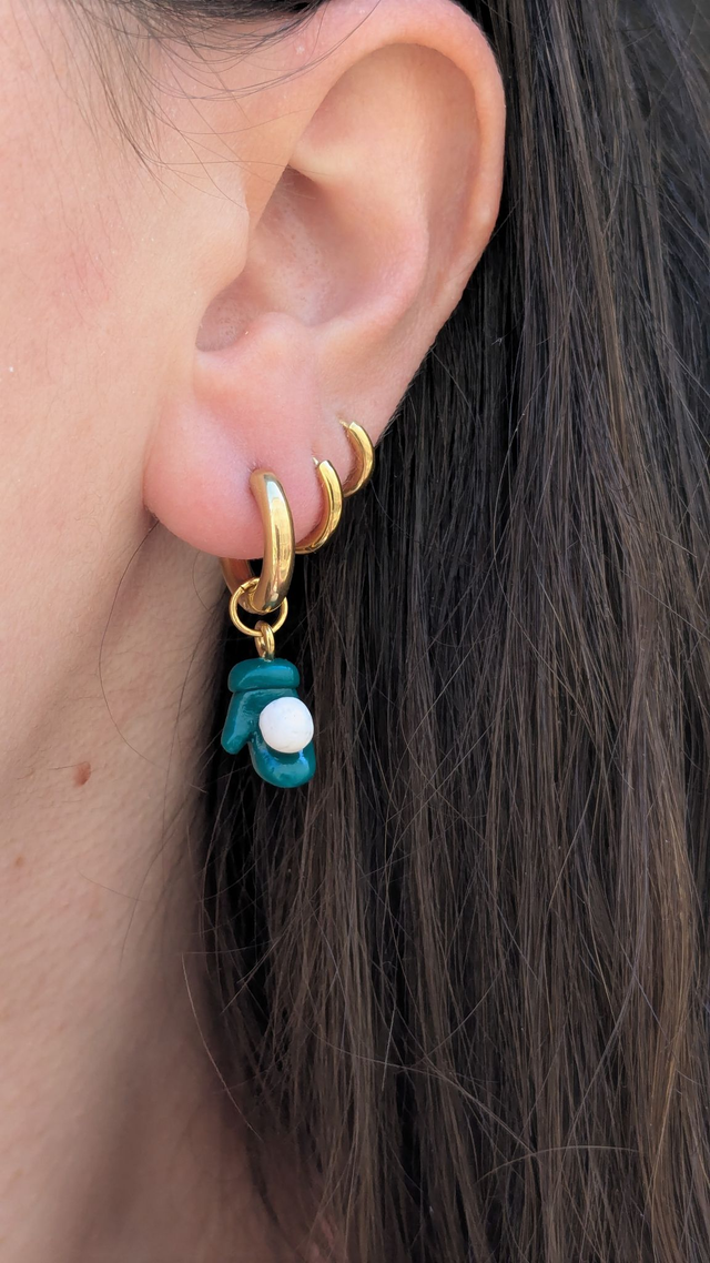 Charm moufle avec boule de neige