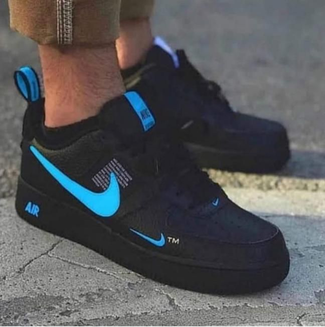 Nike Air ForceTM Negras y Azul unisex