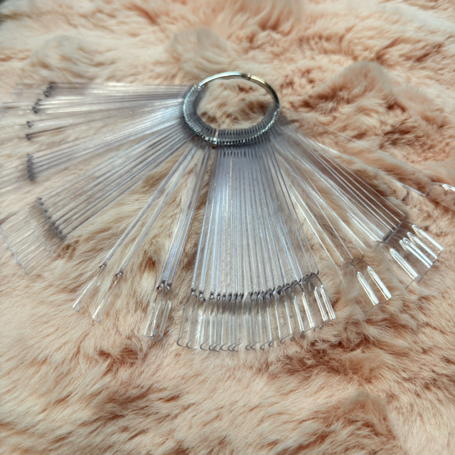 Nuancier transparent | Onglerie 50 bâtonnets