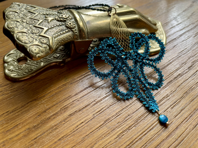 Pendentif entrelacs - turquoise