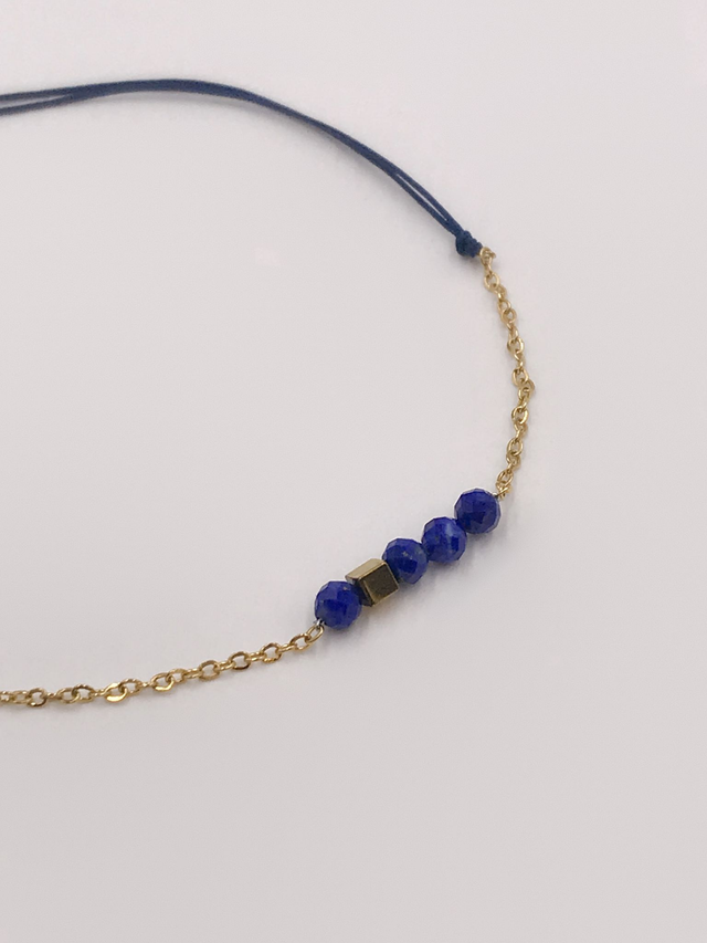 Bracelet fin avec lapis lazuli