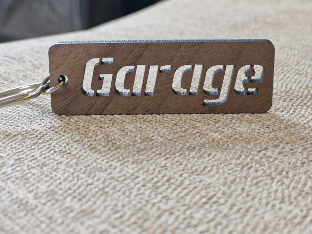 Porte clés en Noyer personnalisé