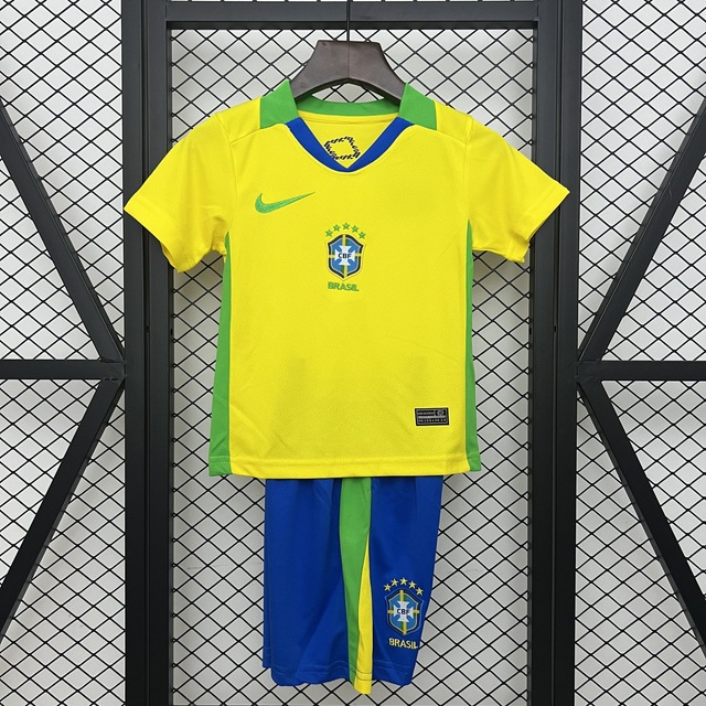 Conjunto camiseta + pantalón NIÑOS 1ª Brasil - 2025