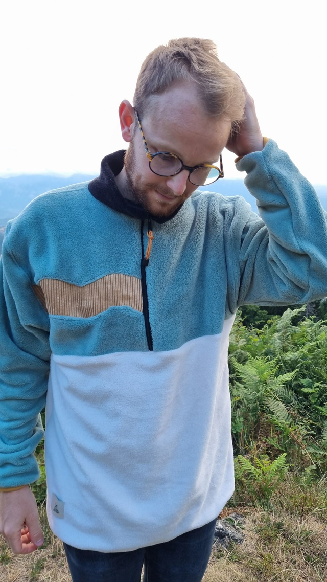 Polaire menthe, noir, camel