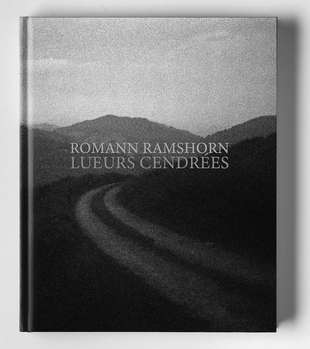 Livre "Lueurs cendrées"