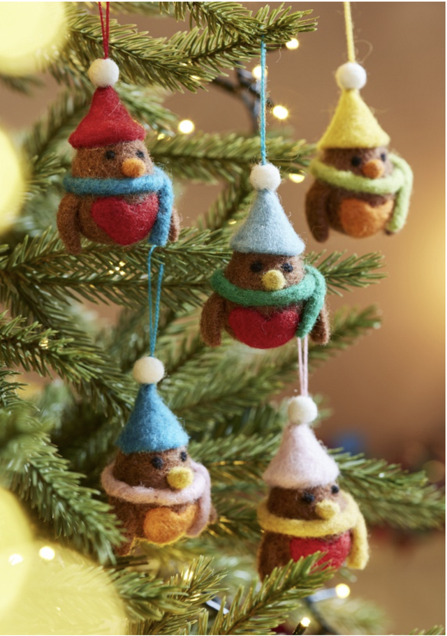 Set of 5 Hanging Felt Robin Decorations