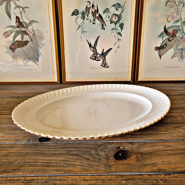 X Plat oval vintage Kaiser modèle Jeannette en porcelaine 