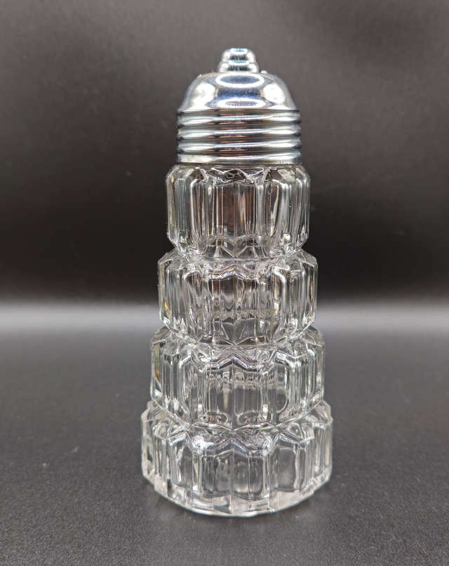 Saupoudreuse à sucre vintage 