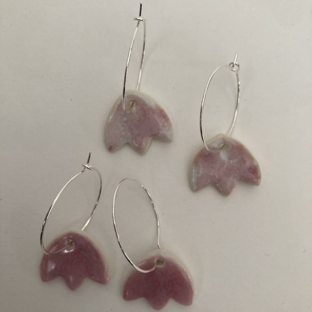 Boucles d’oreilles « octobre rose »