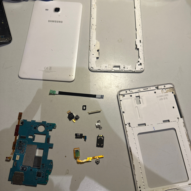 1089-Samsung-Tablet