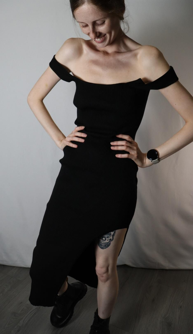 Ribbed Leg Split Dress