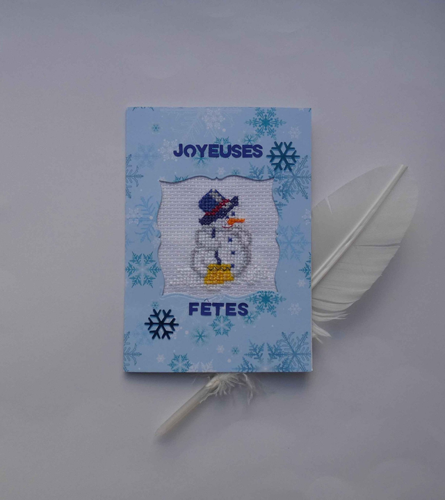 Joyeuses fêtes avec ce bonhomme de neige brodé