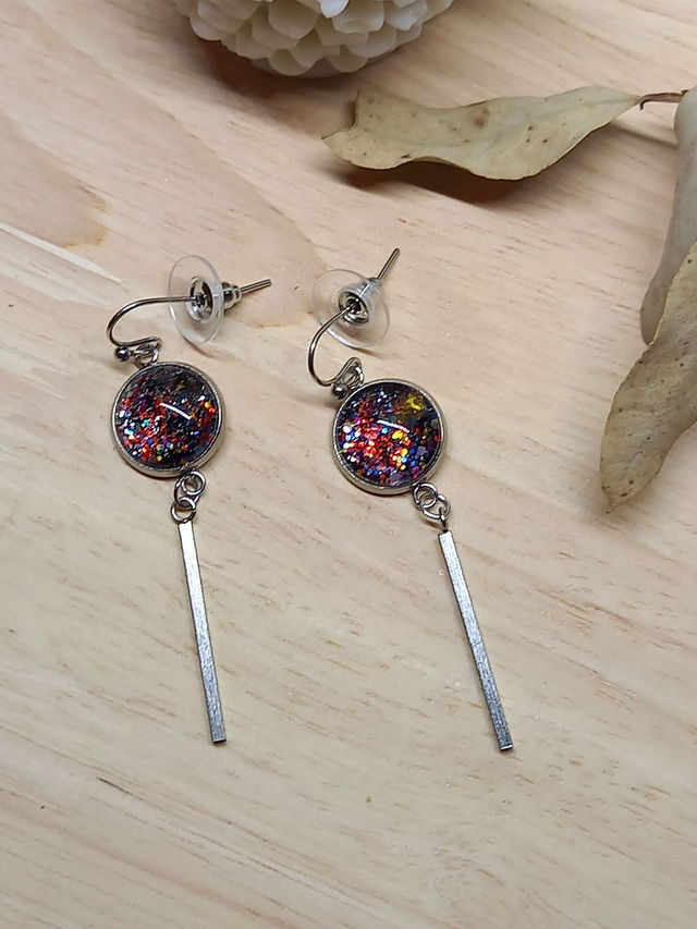 Boucles d&#039;oreilles Cabochon &quot;Paillettes&quot; -  multicolore / argent / tige