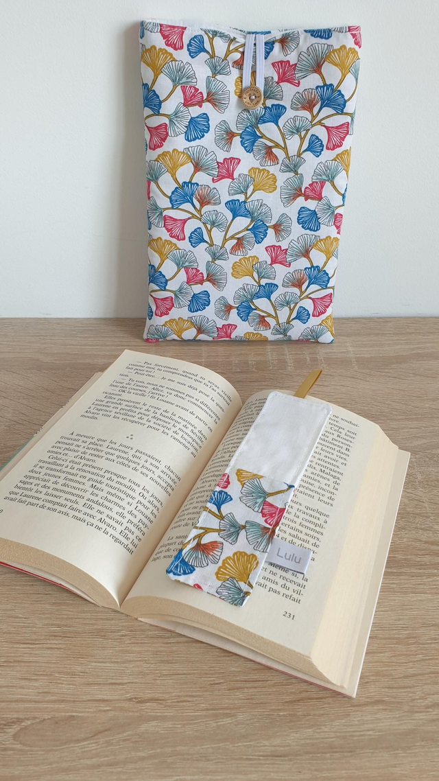 Pochette à livre + marque pages ginkgo fond blanc 