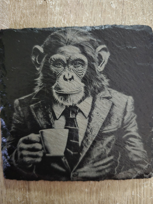 Animaux professionnels buvant du café