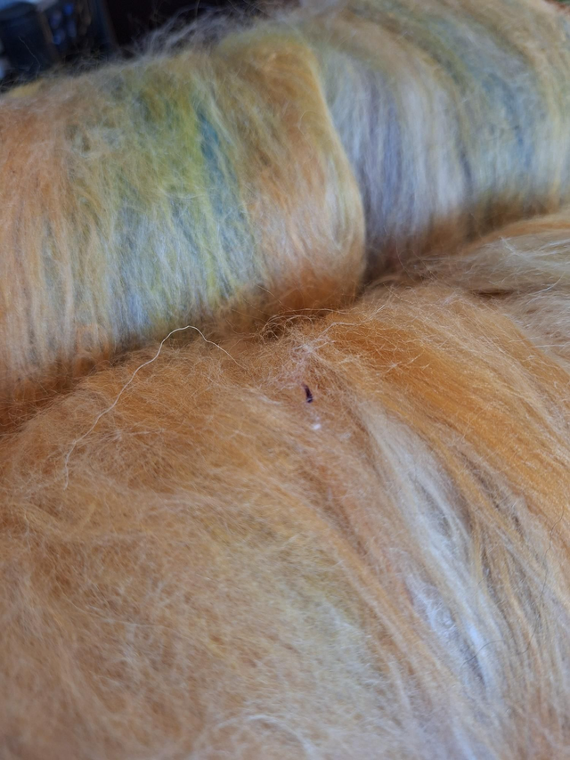 Nappe2627 deux nappes cardees main 111g