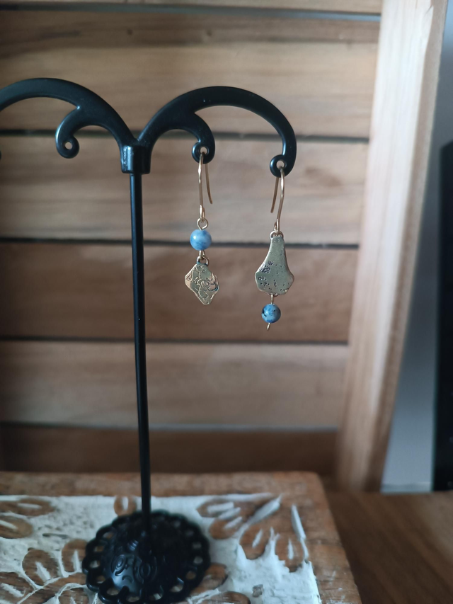 Boucles d'oreilles ethnique asymétrique 
