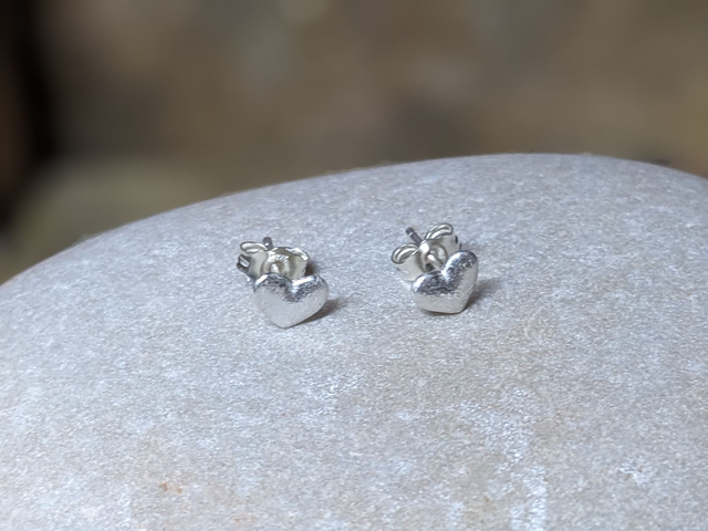 Small Curved Heart Earrings